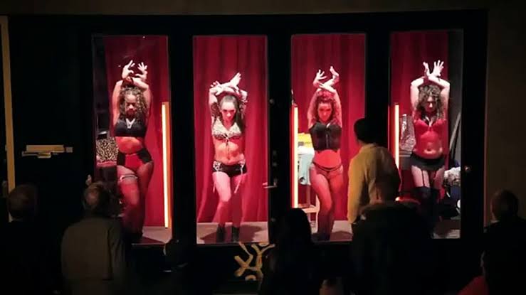 Nights are more colourful in Brothels