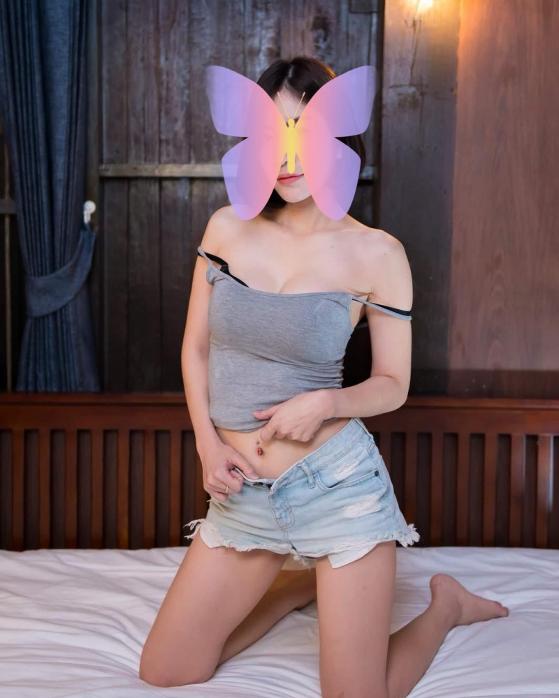 Suki 4 Mona